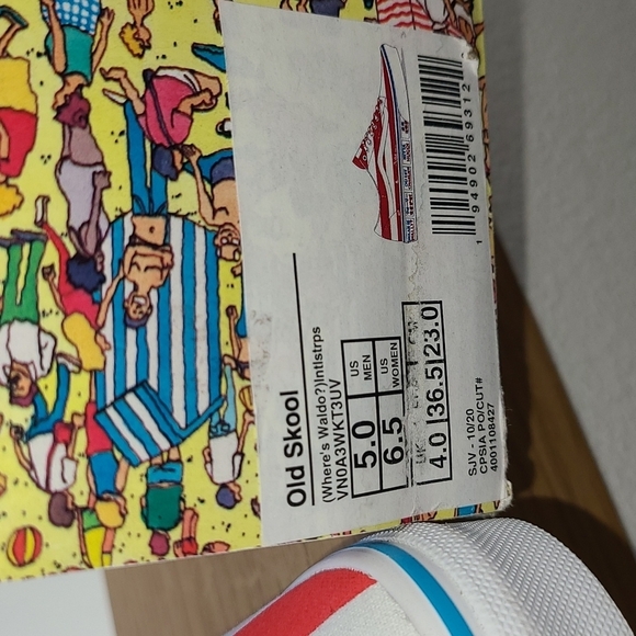 Vans Where's Waldo Sneakers - Picture 2 of 5
